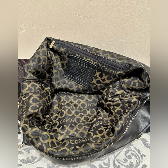 Stunning Coach Canvas Purse - Picture 8 of 9